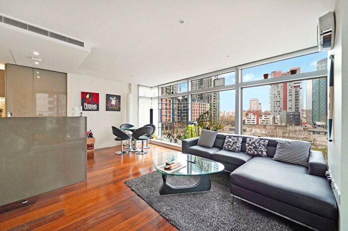2 Bedroom Flat For Sale In Pan Peninsula Square, London, E14
