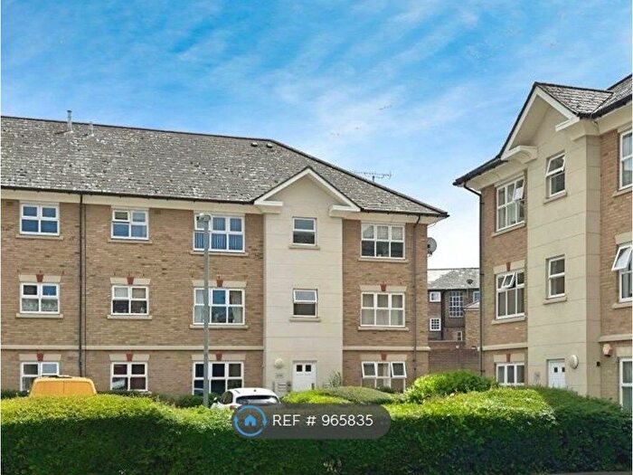 2 Bedroom Flat To Rent In Stapleford Close, Chelmsford, CM2