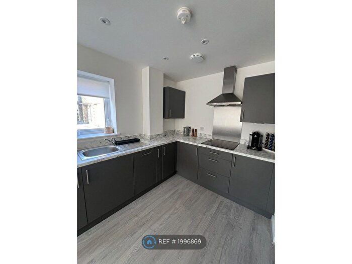 1 Bedroom Flat To Rent In Whitecliff, Swanscombe, DA10