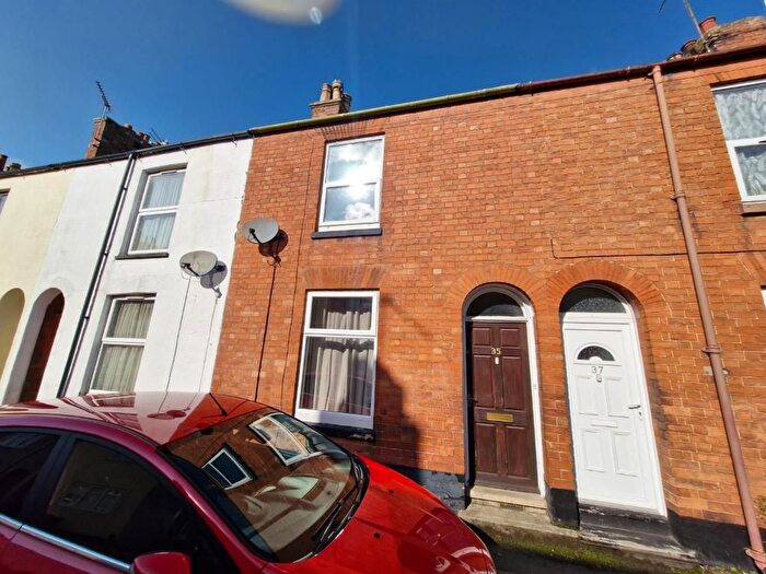 2 Bedroom Terraced House To Rent In Havelock Street, Kettering, Northants, NN16