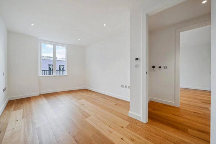 1 Bedroom Apartment For Sale In Esther Anne Place, London, N1