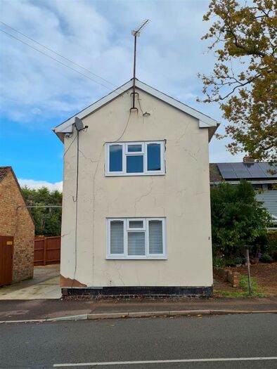 4 Bedroom Detached House To Rent In High Street, Fenstanton, PE28