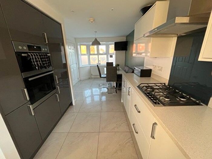 5 Bedroom Detached House For Sale In Buttercup Drive, Tamworth, B79