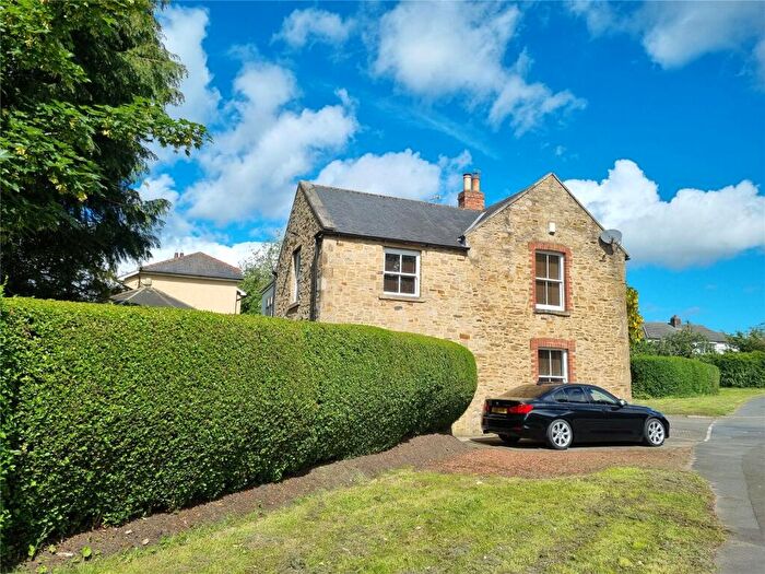 3 Bedroom Semi-Detached House For Sale In Whitesmocks Cottages, Durham, DH1
