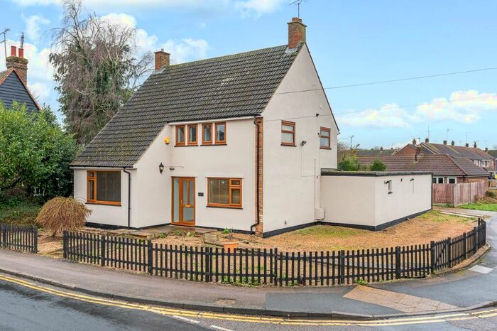 4 Bedroom Detached House For Sale In High Street, Roydon, CM19