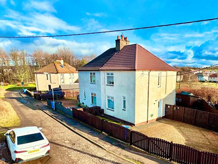 3 Bedroom Semi-Detached House For Sale In Davidson Avenue, Glengarnock, KA14