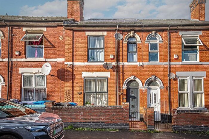 3 Bedroom Terraced House For Sale In Crewe Street, Derby, DE23