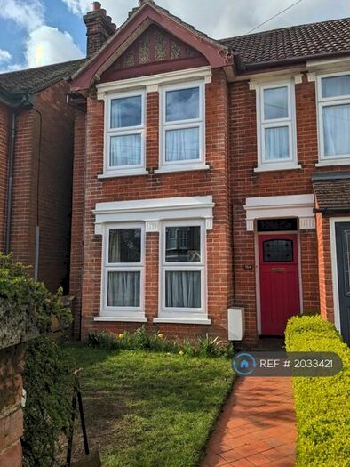 3 Bedroom Semi-Detached House To Rent In Nacton Road, Ipswich, IP3