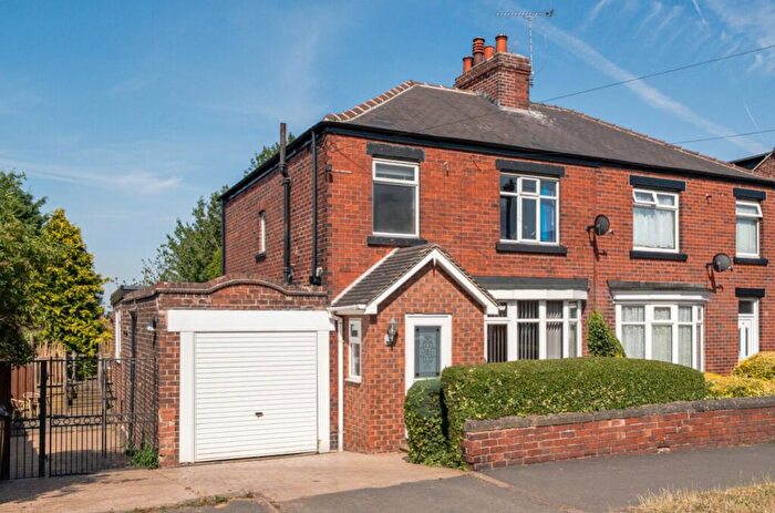 3 Bedroom Semi-Detached House For Sale In Holyoake Avenue, Sheffield, South Yorkshire, S13