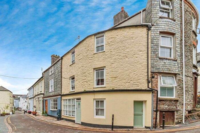 3 Bedroom Terraced House For Sale In Fore Street, Calstock, Cornwall, PL18