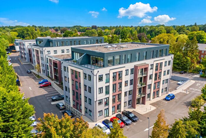 3 Bedroom Penthouse For Sale In Streetsbrook Road, Solihull, B91