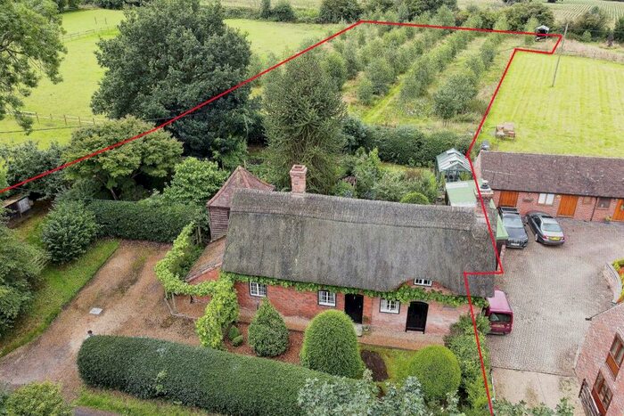 3 Bedroom Detached House For Sale In Wootton Lane, Balsall Common, Coventry, CV7