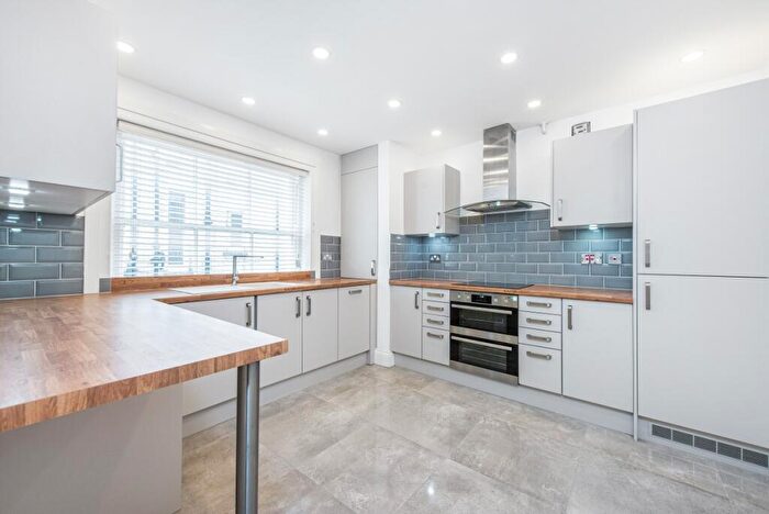4 Bedroom Flat To Rent In Cabbell Street London, NW1