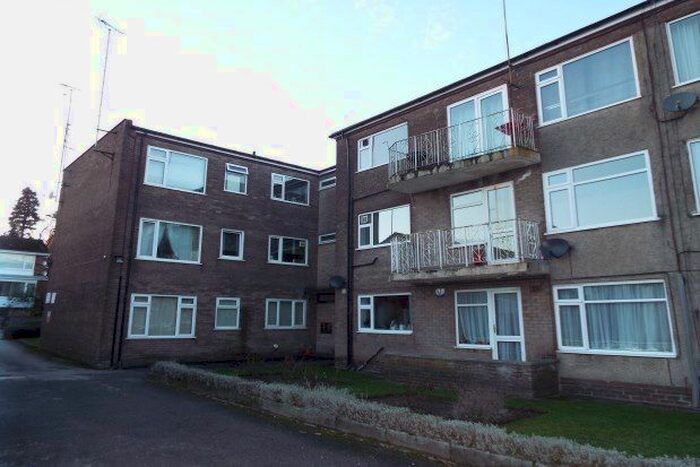 2 Bedroom Flat To Rent In Dovehouse Close, Manchester, M45