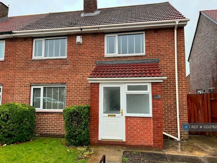 3 Bedroom End Of Terrace House To Rent In Briardale Road, Blyth, NE24