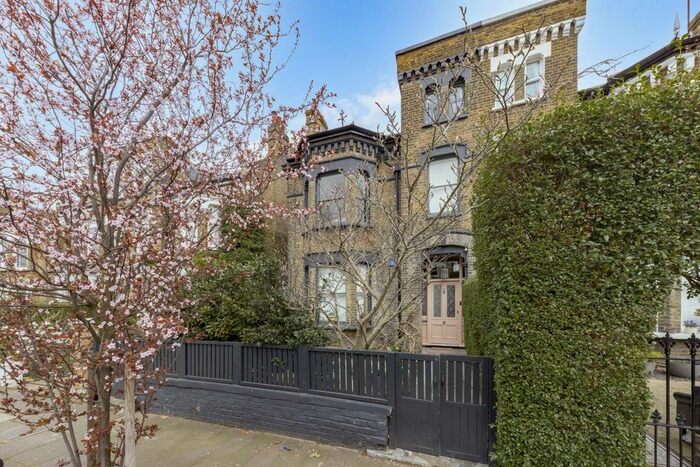 5 Bedroom Property To Rent In Sibella Road, London, SW4