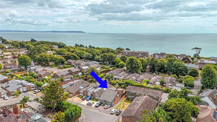 3 Bedroom Bungalow For Sale In Oakleigh Way, Highcliffe On Sea, Christchurch, Dorset, BH23