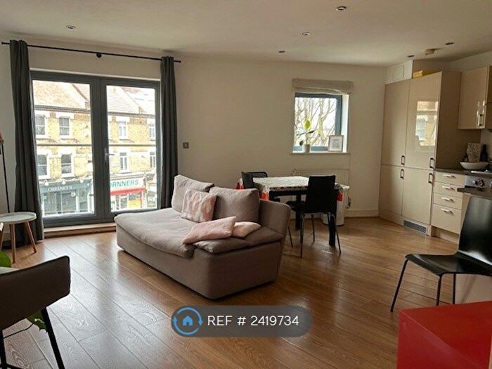 1 Bedroom Flat To Rent In Merryfield Court, London, SW11