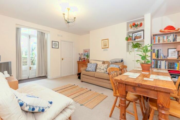 1 Bedroom Flat To Rent In Banbury Road, Oxford OX2