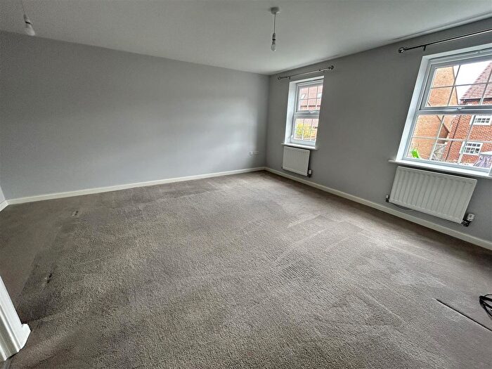 3 Bedroom Property To Rent In Horse Fair Lane, Rothwell, NN14