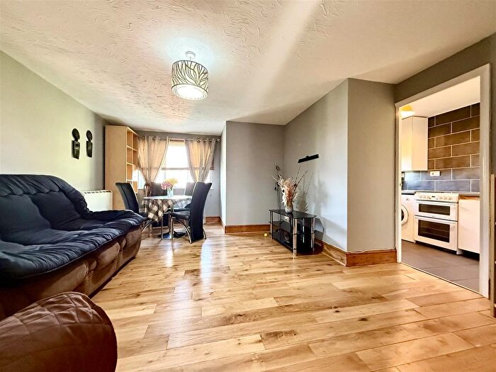 2 Bedroom Flat To Rent In Cherry Blossom Close, London, N13