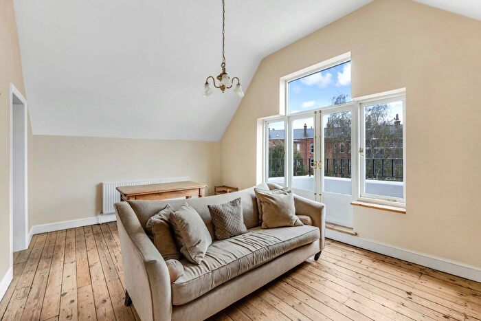 2 Bedroom Flat For Sale In Greencroft Gardens, South Hampstead, London, NW6