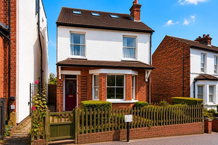 4 Bedroom Detached House For Sale In Cornwall Road, St. Albans, AL1