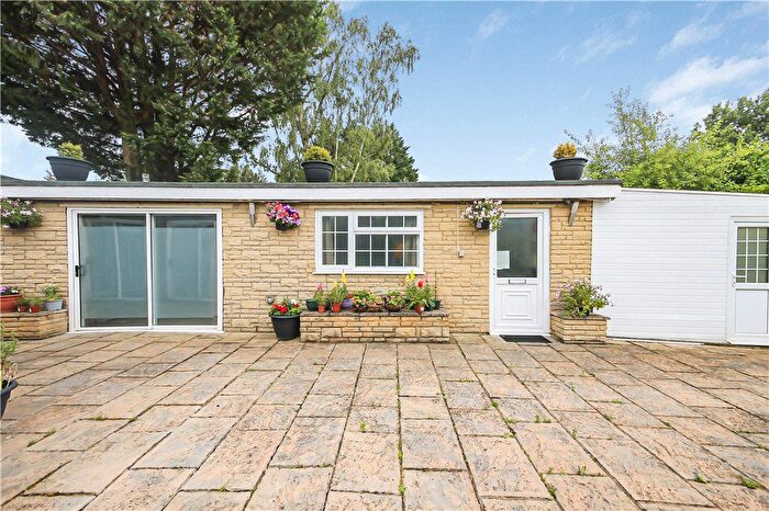 1 Bedroom Bungalow To Rent In Coppermill Road, Wraysbury, Staines-Upon-Thames, Berkshire, TW19