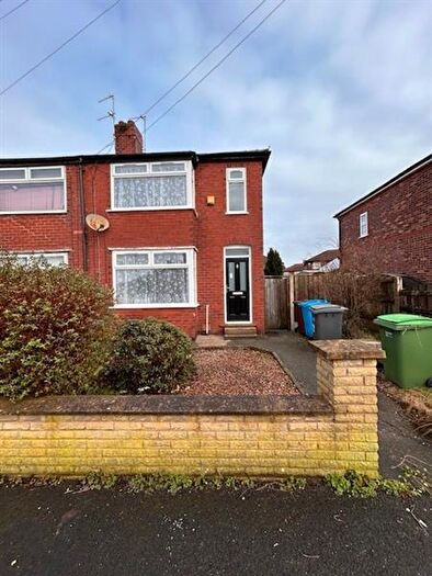3 Bedroom Semi Detached House To Rent In Kirby Avenue, Chadderton, Oldham, OL9