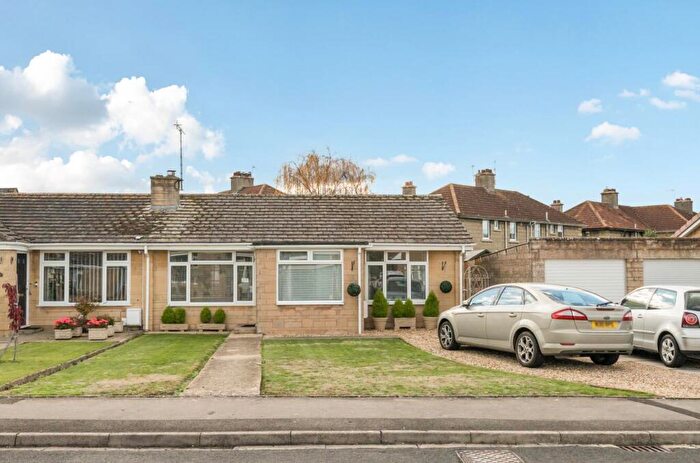 2 Bedroom Semi-Detached Bungalow For Sale In Sherwood Avenue, Melksham, SN12
