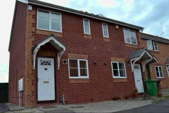 2 Bedroom Semi-Detached House To Rent In Bullfinch Road, Basford, Nottingham NG6
