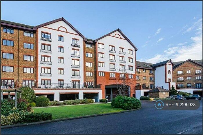 1 Bedroom Flat To Rent In Regents Court, Kingston Upon Thames, KT2