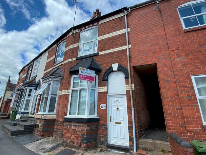 3 Bedroom House To Rent In Offmore Road, Kidderminster, DY10