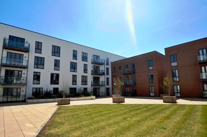 2 Bedroom Apartment To Rent In Otto Road, Welwyn Garden City, AL7