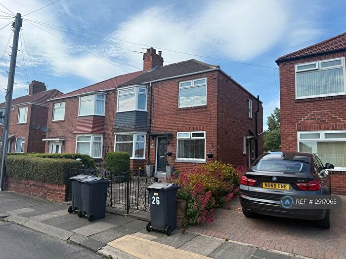 2 Bedroom Flat To Rent In Deneholm, Newcastle, NE28