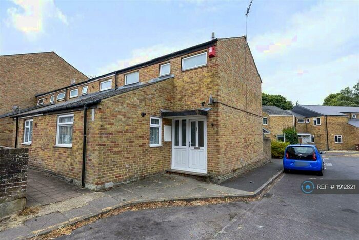 3 Bedroom End Of Terrace House To Rent In Venice Court, Andover, SP10