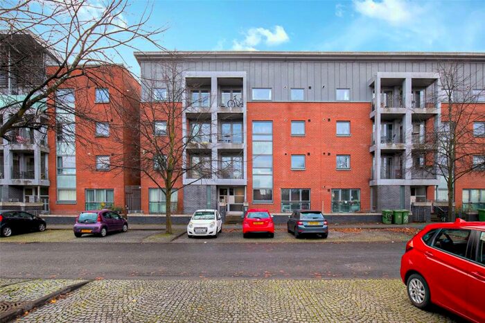 1 Bedroom Flat To Rent In /, Errol Gardens, Glasgow, G5