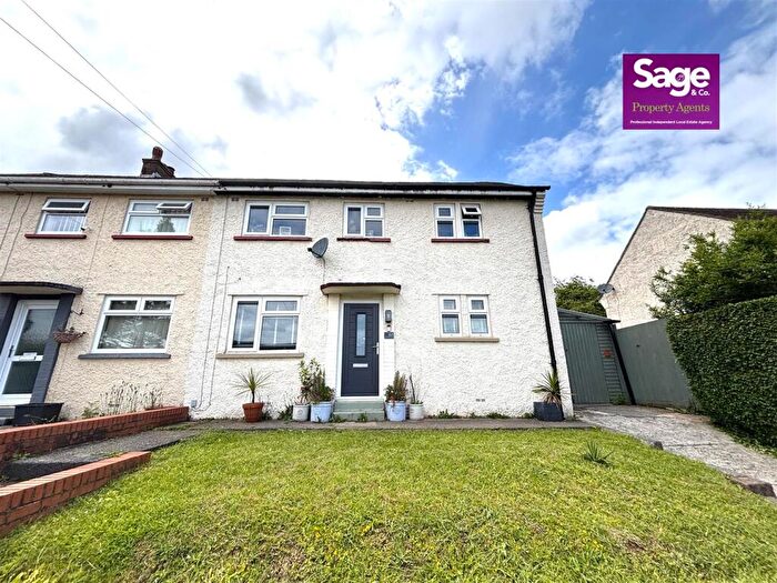 3 Bedroom Semi-Detached House For Sale In Sycamore Road South, Griffithstown, Pontypool, NP4