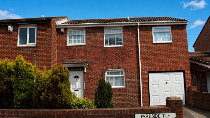 3 Bedroom Semi-Detached House For Sale In Parkside Terrace, Wallsend, NE28