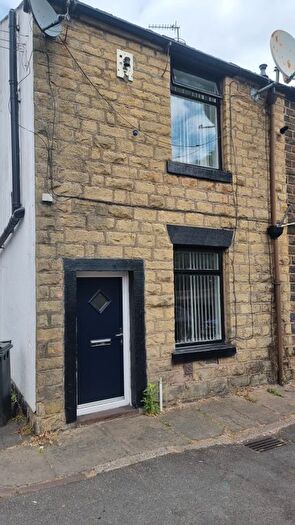 2 Bedroom Cottage To Rent In Nell Street, Bolton, BL1
