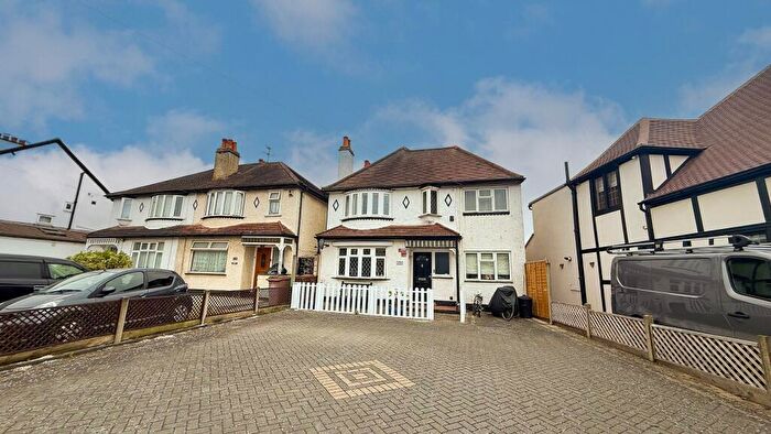 5 Bedroom Detached House For Sale In West Street, Carshalton, Surrey, SM5