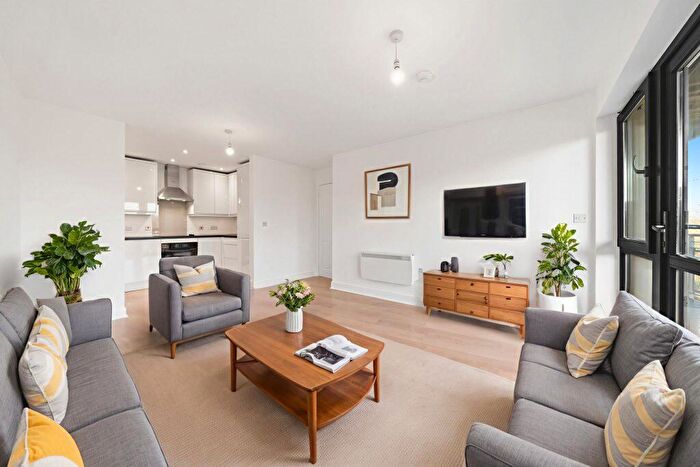 2 Bedroom Apartment To Rent In Harry Zeital Way, Clapton, E5