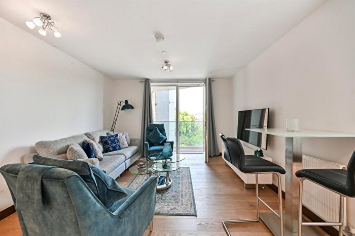 2 Bedroom Apartment To Rent In Riverside View -, Berkeley Avenue, Berkeley Avenue, Reading, RG1