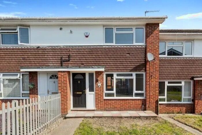 2 Bedroom Terraced House To Rent In Radcot Close, Berkshire, SL6