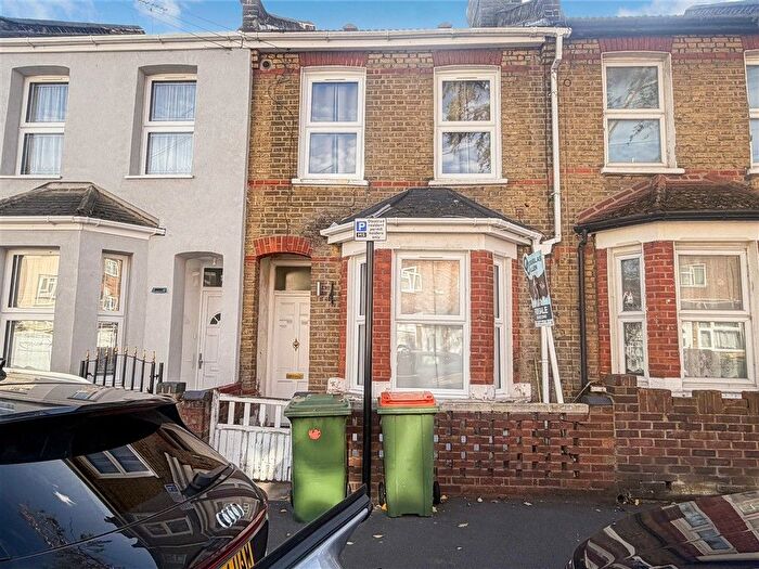 3 Bedroom Terraced House For Sale In Langdon Road, East Ham, London, E6