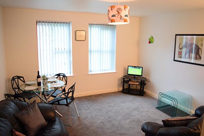 2 Bedroom Apartment To Rent In Hudson Court, Ardwick, M12