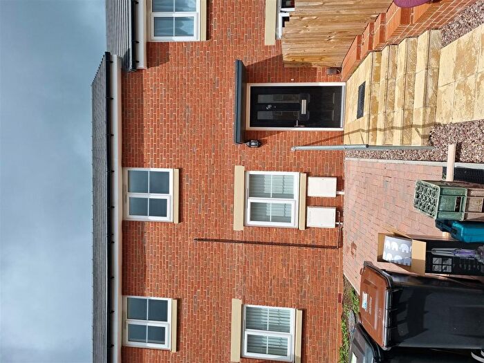 3 Bedroom Flat To Rent In Flat, Triton Road, Nuneaton, CV11