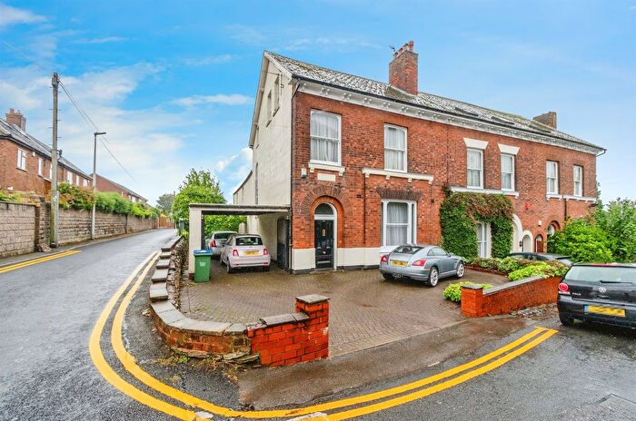 5 Bedroom End Of Terrace House For Sale In Church Hill, Wednesbury, WS10