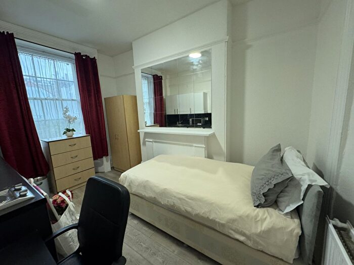 Studio To Rent In Oakley Street, London, SW3