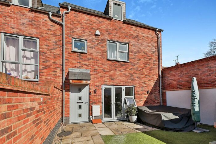 3 Bedroom End Of Terrace House For Sale In Vincent Court, Dereham, NR19